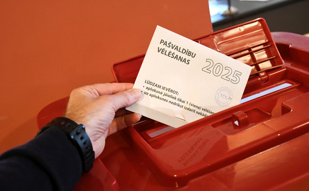 Gatavošanās vēlēšanām norit raiti, bet izplatās apdraudoši vēstījumi, ziņo Valsts kanceleja