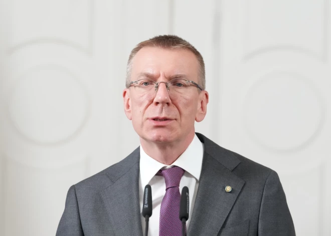 “Vienīgā sarkanā līnija ir Latvijas valsts” — Rinkēvičs par valdības sarunām