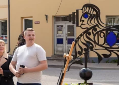 Limbažos uzstādīts vējrādis “Eižens Finks”