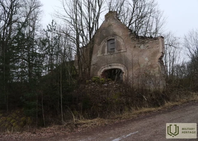 В Латвии сохранились руины усадьбы, где история оказалась мрачнее легенд