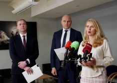 Parakstīta potenciālās jaunās valdības pamata vienošanās; partijas vienojas par amatu sadalījuma principu