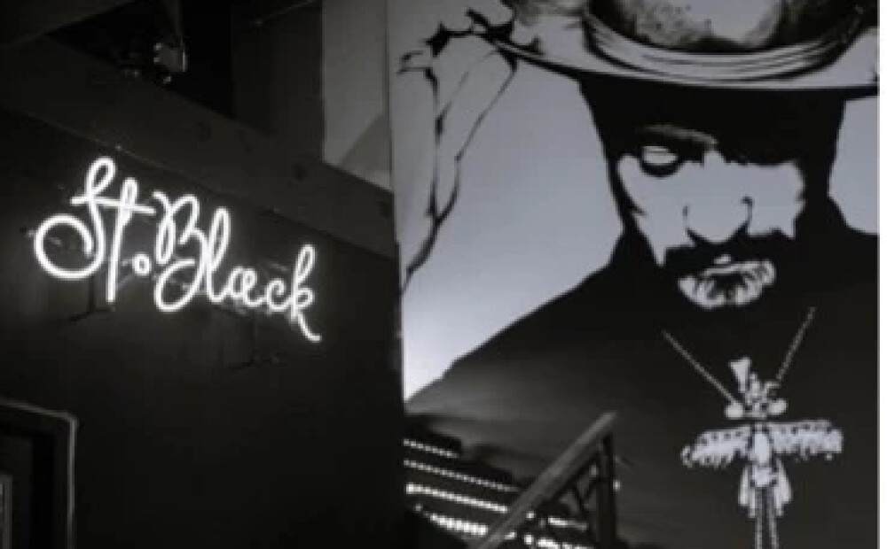Dzīvās mūzikas bārs un restorāns ST. BLACK – pilsētas ritms ar raksturu