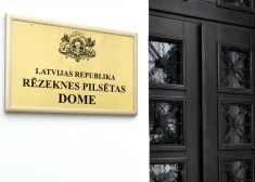 Paziņojums par iespējamu gaisa telpas apdraudējumu pārtrauc Rēzeknes novada domes sēdi