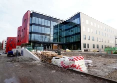 KNAB: iespējams, triju slimnīcu amatpersonas "nokārtojušas" konkrētu piegādātāju uzvaru iepirkumos