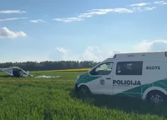 Lietuvā ar lidmašīnu nosities ekscentriskais miljonārs Masiļonis, kurš bija uzcēlis savu baznīcu