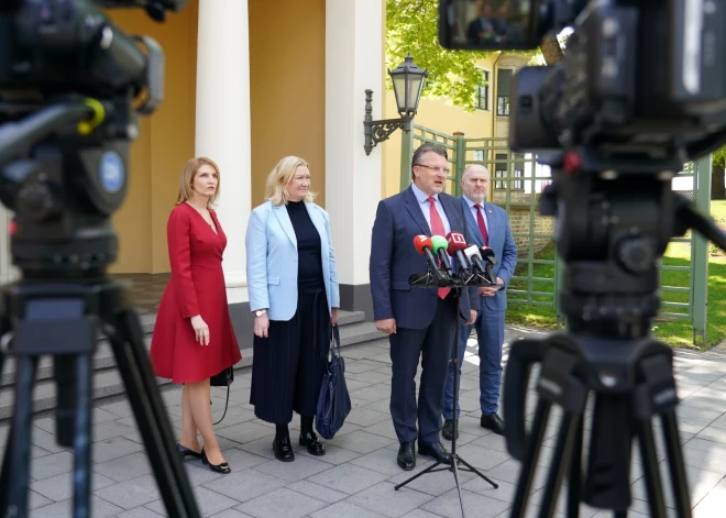 Рейтинг партий в Латвии резко меняется: одна сила обрушилась, другая неожиданно рвется вверх