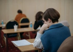 Dronu incidentu dēļ kavēsies eksāmenu rezultāti: kas jāzina par skolēnu uzņemšanu Rīgas vidusskolās