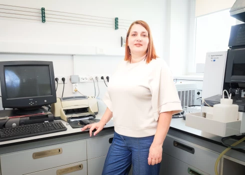 RSU Darba drošības un vides veselības institūta vadošā pētniece Inese Mārtiņsone skaidro, ka šie rezultāti ir ļoti būtiski, lai noteiktu primāri bīstamo ķīmisko vielu klātbūtni cilvēka organismā.