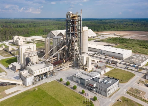 Ar vairāk nekā 500 miljonu eiro investīcijām Brocēnos plāno attīstīt klimatneitrālu cementa ražošanu. 