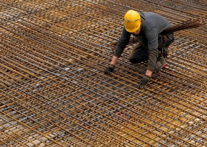 Finanšu ministrija optimistiski vērtē darba tirgu