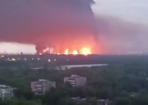 Ukrainas regulārie dronu uzbrukumi Krievijas naftas pārstrādes rūpnīcām ir devuši smagu triecienu agresores vienai no galvenajām ekonomikas nozarēm.