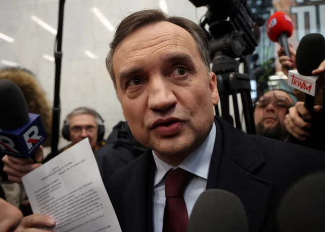 Polijas bijušais tieslietu ministrs, kurš aizbēga uz ASV, nevar justies mierīgi