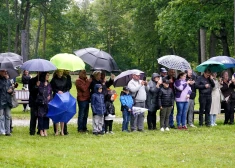 После теплого понедельника погода испортится: Латвию ждут дождливые дни