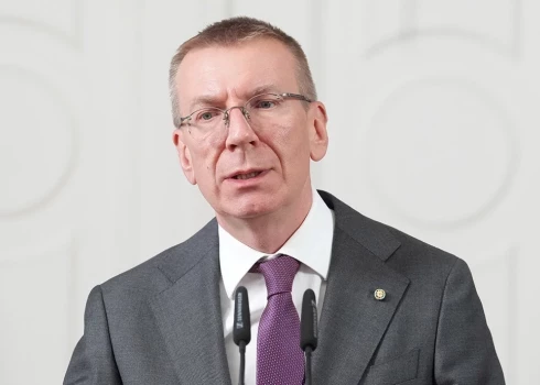 Эдгар Ринкевич призывает увеличить поддержку Украине.