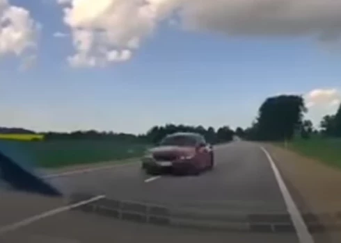 Par mata tiesu no briesmīgas sadursmes (ekrānuzņēmums no video)