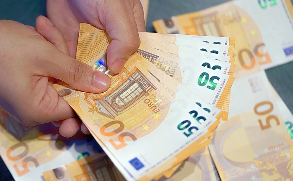 Latvijā kopējie nodokļu parādi maija sākumā sasnieguši 834,463 miljonus eiro