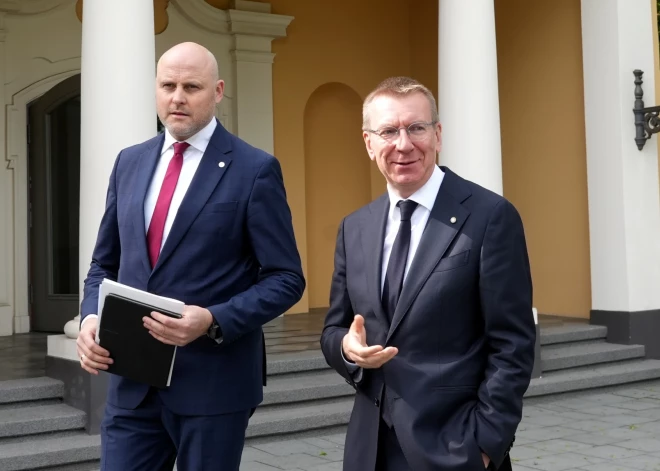 Kulbergs atklāj, kā partijas sadalījušas ministrijas: NA un AS iegūst nozīmīgas ministrijas