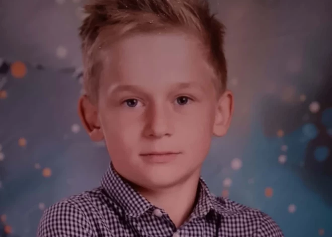 "Водитель мог избежать аварии!" Мама погибшего в Мерсрагсе 10-летнего мальчика раскрывает детали трагедии