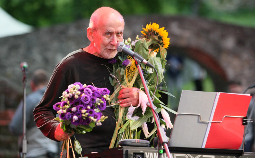 Imantam Kalniņam šodien 85! Jau drīz gaidāmi viņa memuāri - par ko tur būs?