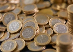 Kopbudžeta deficīts aprīļa beigās bijis būtiski mazāks nekā pirms gada