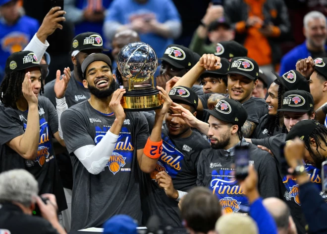 Ņujorkas "Knicks" pirmo reizi 27 gadu laikā iekļūst NBA finālā
