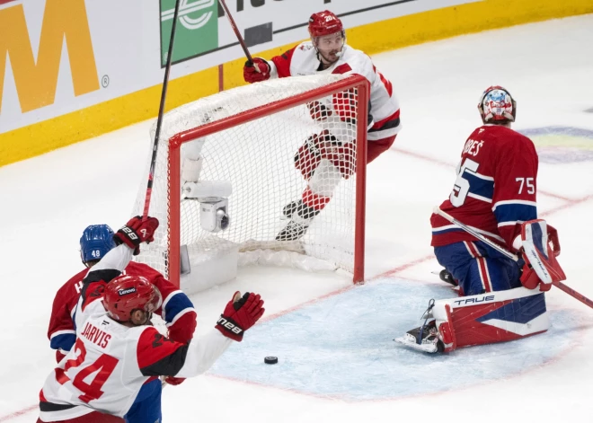 "Hurricanes" hokejisti izvirzās vadībā NHL Austrumu konferences finālsērijā