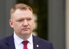 Topošais tieslietu ministrs Smiltēns Saeimā pērn algā saņēmis 91 195 eiro