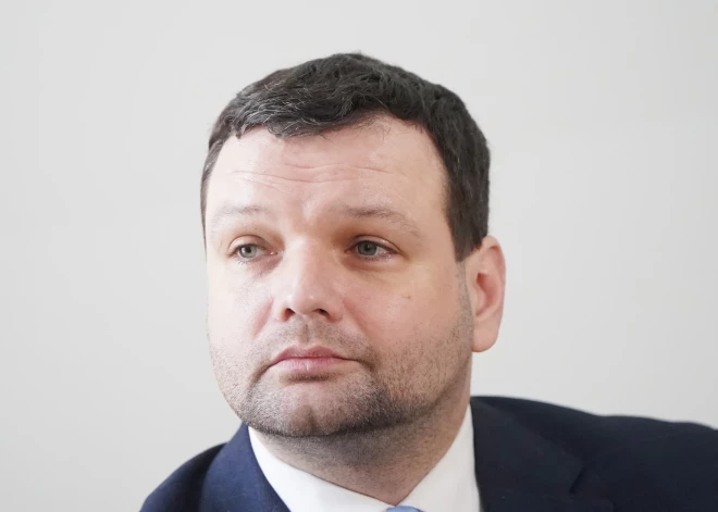Uzulnieks labklājības ministra amatā līdz vēlēšanām kā prioritāti izvirza bāzes pensiju ieviešanu