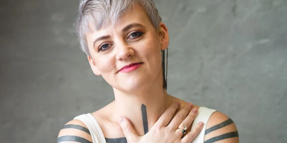 Elīna Zesere.