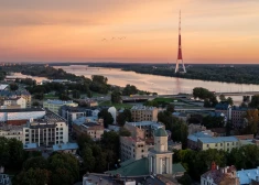 Статус - "самодостаточный". Общественные СМИ Латвии смогут вещать на русском языке только в случае ЧП