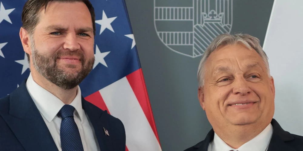 Pirms Ungārijas parlamenta vēlēšanām ASV viceprezidents Džeimss Deivids Venss publiski pauda atbalstu Viktoram Orbānam.