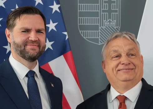 Pirms Ungārijas parlamenta vēlēšanām ASV viceprezidents Džeimss Deivids Venss publiski pauda atbalstu Viktoram Orbānam.