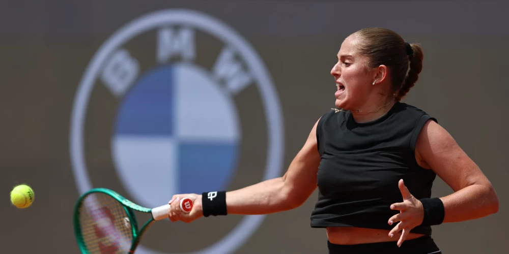 Aļonai Ostapenko vienspēļu turnīrs Parīzē noslēdzies.