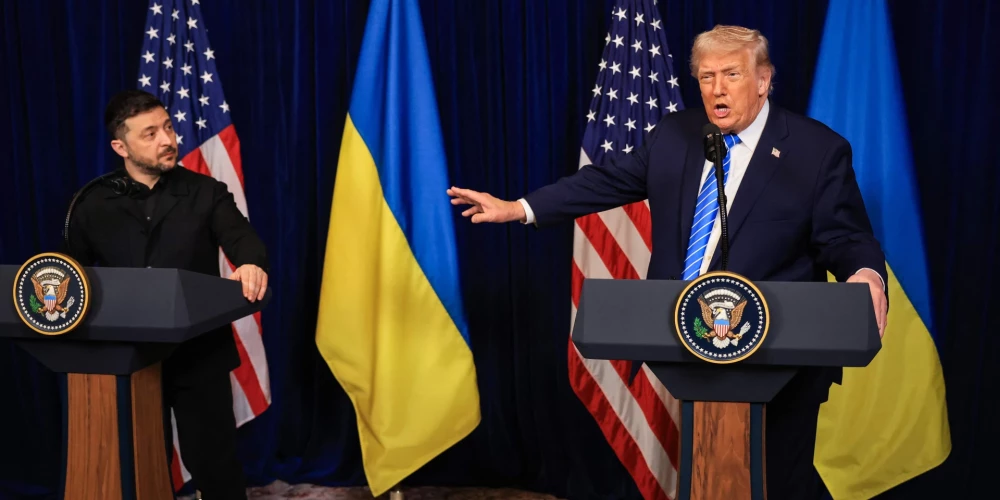 Ukrainas prezidents Volodimirs Zelenskis un ASV prezidents Donalds Tramps