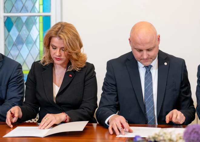 Veidojošajām partijām kopumā ir vismaz 66 deputātu balsis.