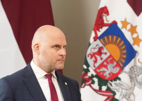 Ministru prezidents Andris Kulbergs (AS).
