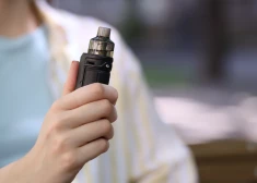 Nelegālais e-cigarešu tirgus aug – brīdina par drošības riskiem Latvijā
