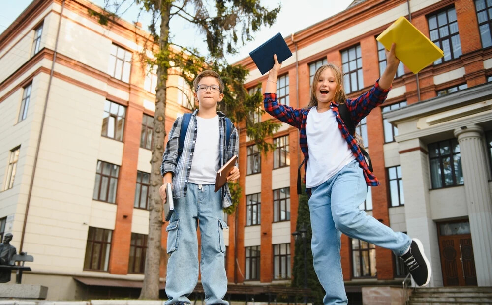 Vairumam Latvijas skolēnu šodien noslēdzas mācību gads