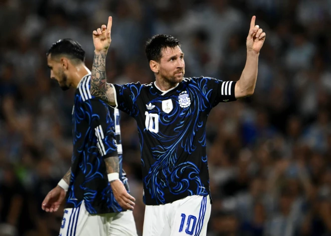 Pasaules kausa ieguvēja Argentīna uz čempionātu dosies ar superzvaigzni Mesi ierindā