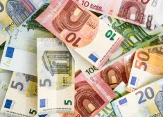 Finanšu nozare jaunajai valdībai prasa mazināt nodokļu slogu.