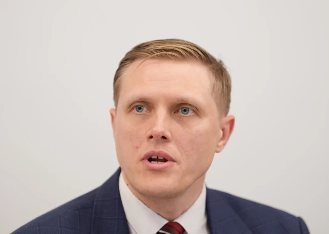 В МВД требуют говорить только по-латышски, но в экстренных ситуациях все-таки можно обращаться и на других языках