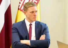 "Каждому полицейскому обеспечите переводчика-полиглота?" Первый указ Домбравы расколол общество