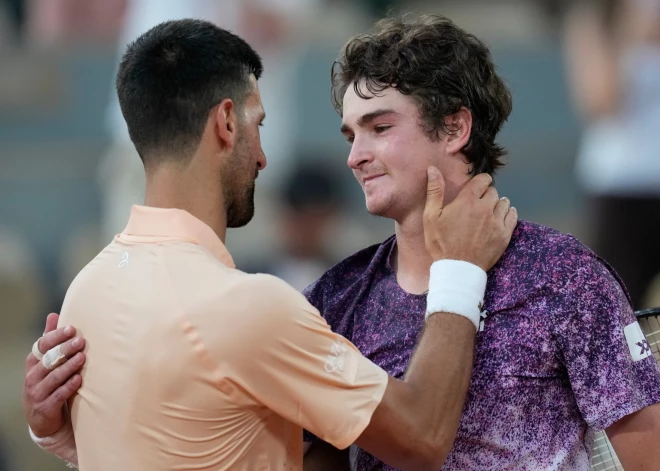 Džokovičs negaidīti piekāpjas brazīlietim un nepārvar "French Open" trešo kārtu