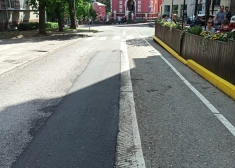Vispirms izdara un tad domā! Pārdaugavā labiekārto teritoriju, bet pēc tam to sabojā