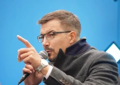 Rūdolfs Kalvāns atteicies no Saeimas deputāta mandāta, bet Jānis Eglīts savu lēmumu pagaidām neatklāj