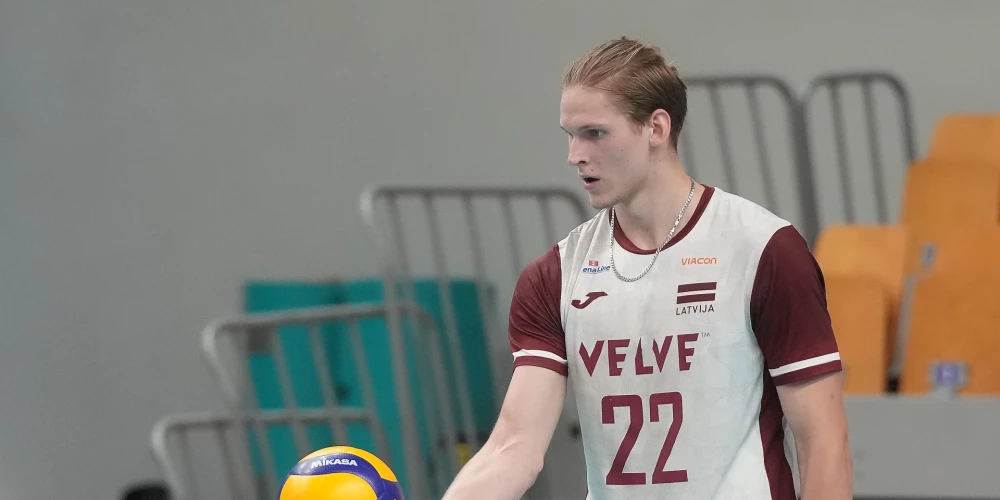 Latvijas vīriešu volejbola izlases spēlētājs Renārs Pauls Jansons.