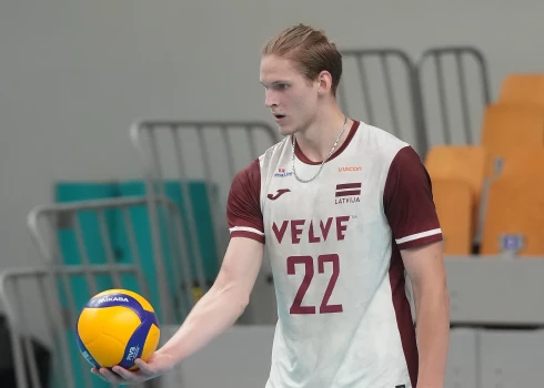Latvijas vīriešu volejbola izlases spēlētājs Renārs Pauls Jansons.