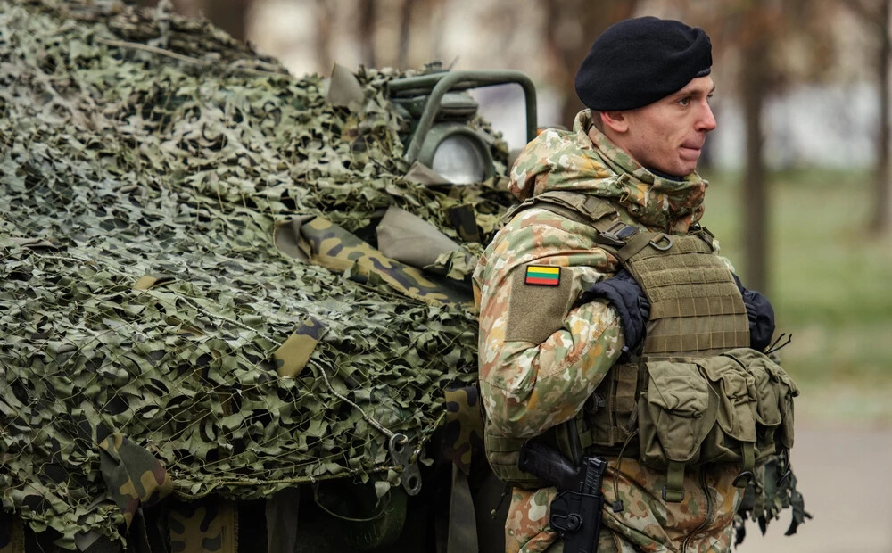 NATO izspēlē Krievijas iebrukumu Lietuvā: Putina armiju lupatās satriektu mākslīgā intelekta dronu spiets