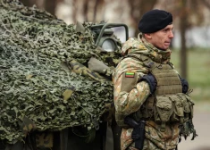 NATO izspēlē Krievijas iebrukumu Lietuvā: Putina armiju lupatās satriektu mākslīgā intelekta dronu spiets