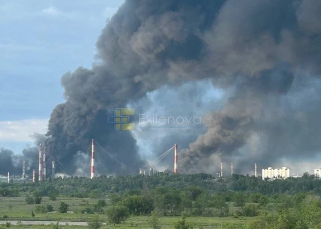Ukrainas droni sasniedz Krievijas stratēģiski svarīgo "Rosņeft" rūpnīcu